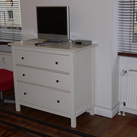 Business Flat Bahnhofstrasse Apartamento Wiesbaden Quarto foto
